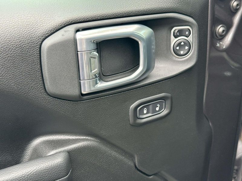 New 2026 Jeep Wrangler 4-door 85th Anniversary Edition