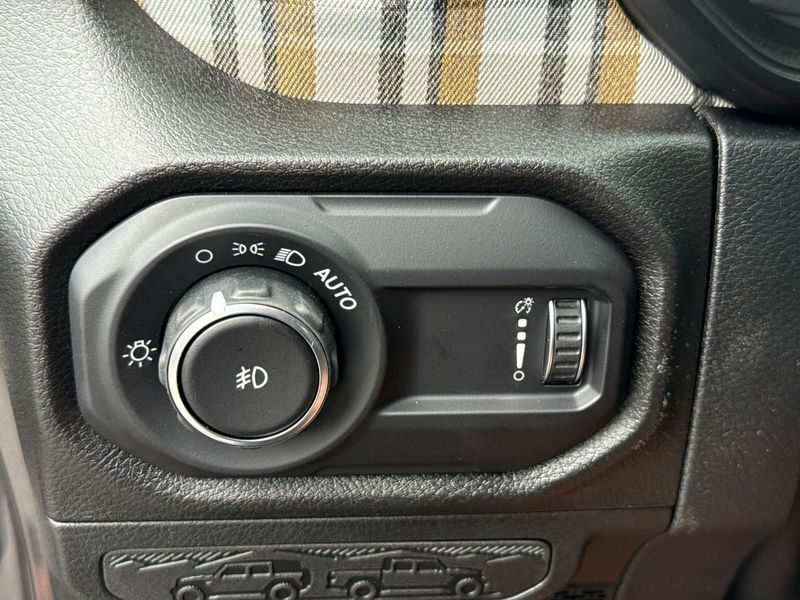 New 2026 Jeep Wrangler 4-door 85th Anniversary Edition