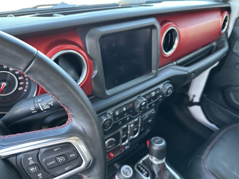Used 2022 Jeep Gladiator RubiconImage 22
