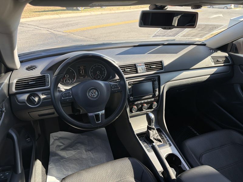 Used 2014 Volkswagen Passat TDI SE w/SunroofImage 15
