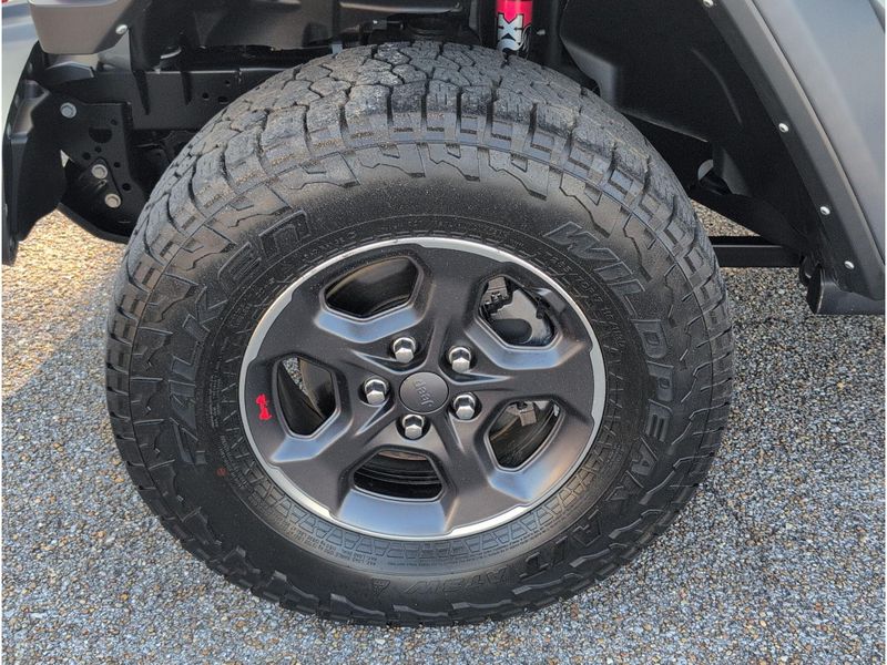 Used 2022 Jeep Gladiator RubiconImage 9