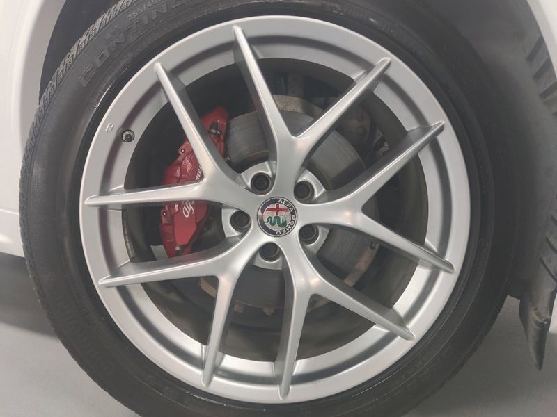 2021 Alfa Romeo Stelvio Ti Lusso Q4 AWD w/Premium PkgImage 11
