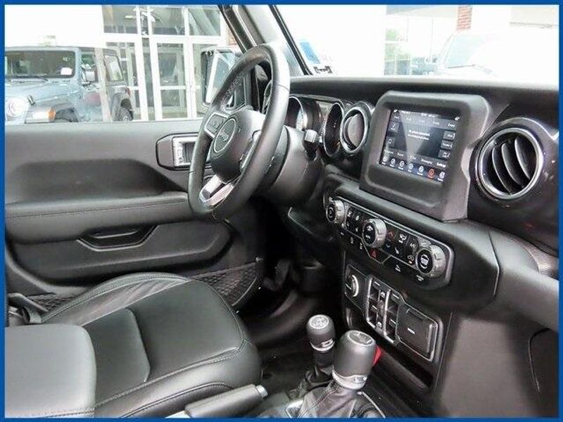 2021 Jeep Wrangler Unlimited Sahara AltitudeImage 8