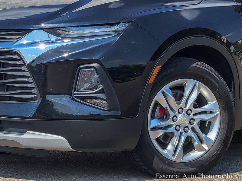 2019 Chevrolet Blazer Base 1LT photo 3