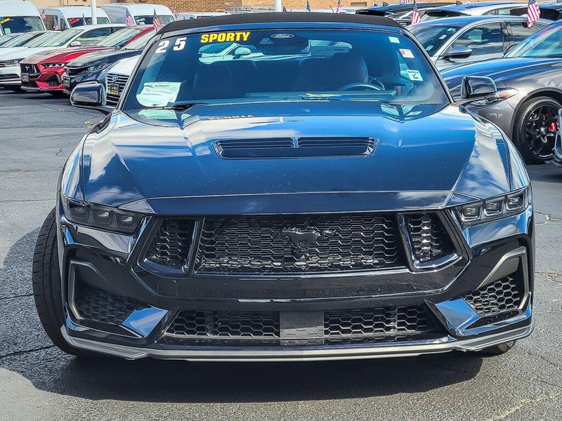2025 Ford Mustang GT Premium Convertible photo 3