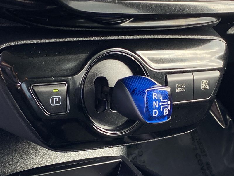 Used 2020 Toyota Prius LEImage 25