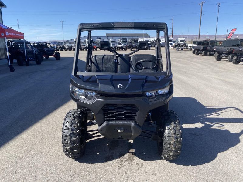 New 2026 Can-Am DEFENDER DPS HD9 