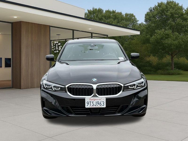 Used 2025 BMW 3 Series 330iImage 4