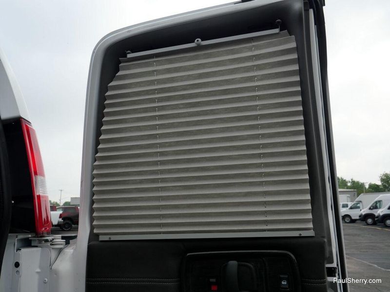 2023 GMC Savana Cargo Image 20