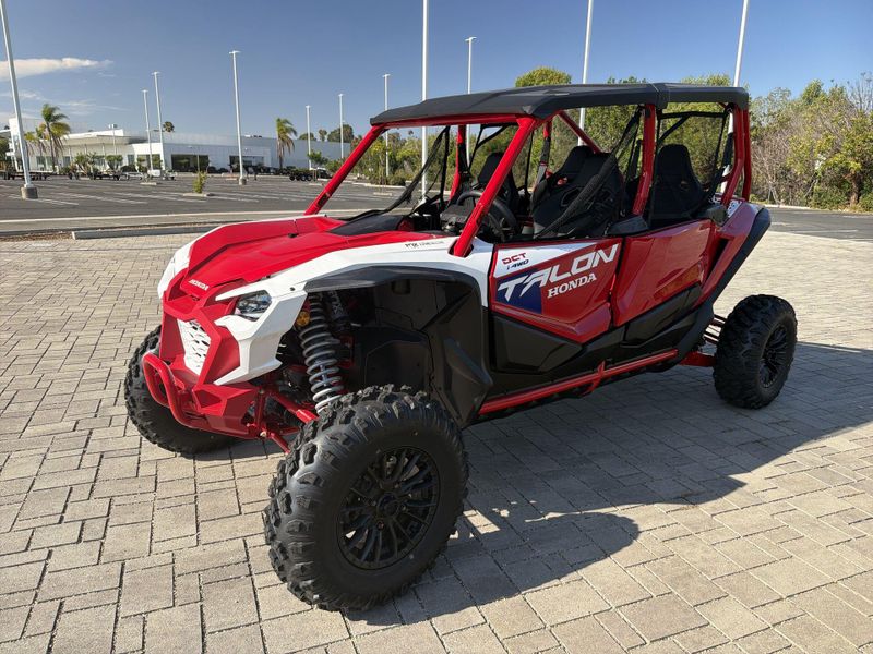 New 2026 Honda TALON1000R4 FOX LIVEVALVE Image 13