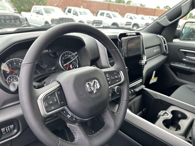 2025 RAM 1500 Big Horn Crew Cab 4x4 5