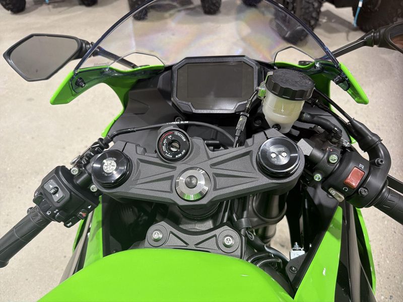 New 2026 Kawasaki NINJA ZX-6R Image 23
