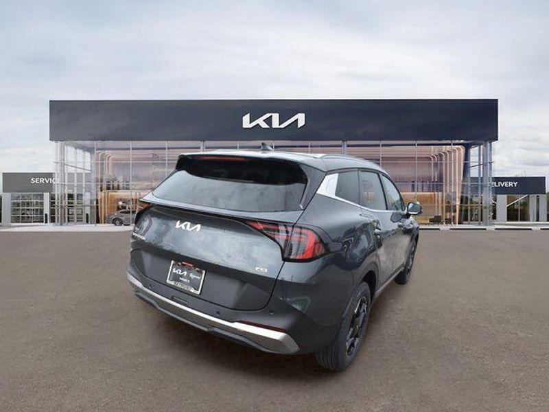 New 2026 Kia K5 GT-LineImage 4