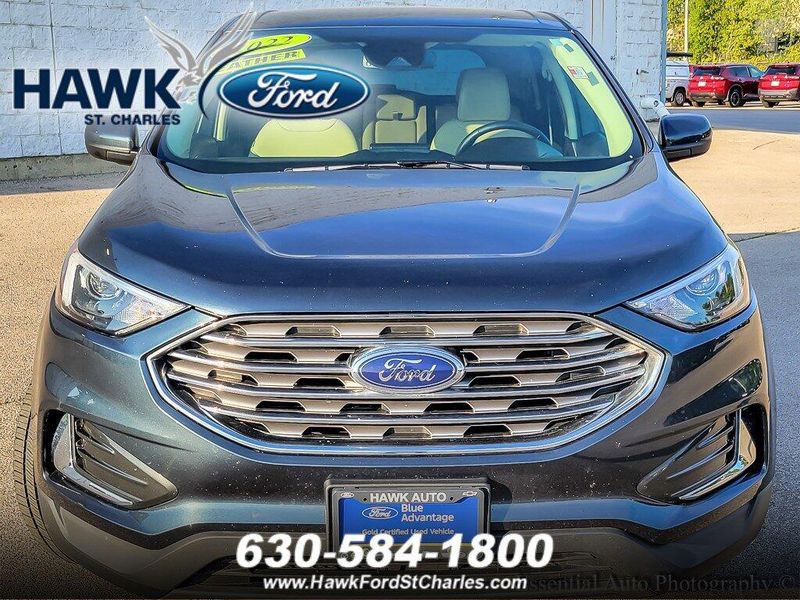 2022 Ford Edge SEL photo 4