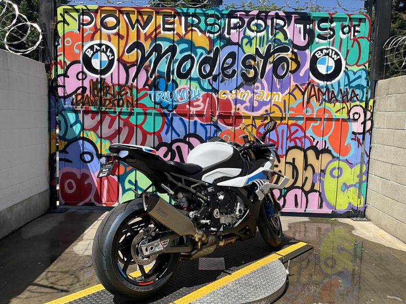 2025 BMW S 1000 RR Image 7