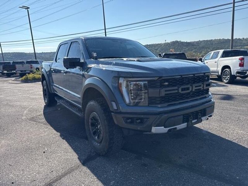 2023 Ford F-150 Raptor photo 3