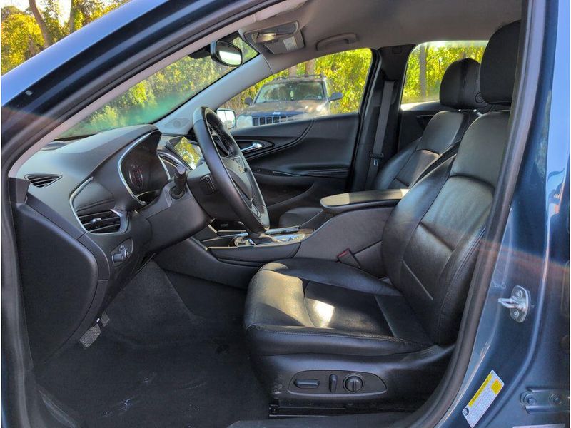 Used 2024 Chevrolet Malibu LTImage 10