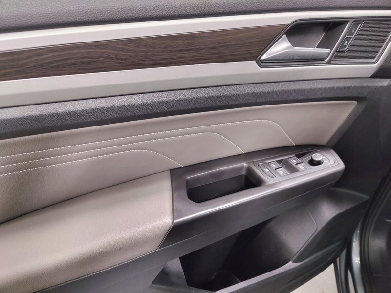 Used 2022 Volkswagen Atlas AWD V6 SE w/Technology/SunroofImage 27