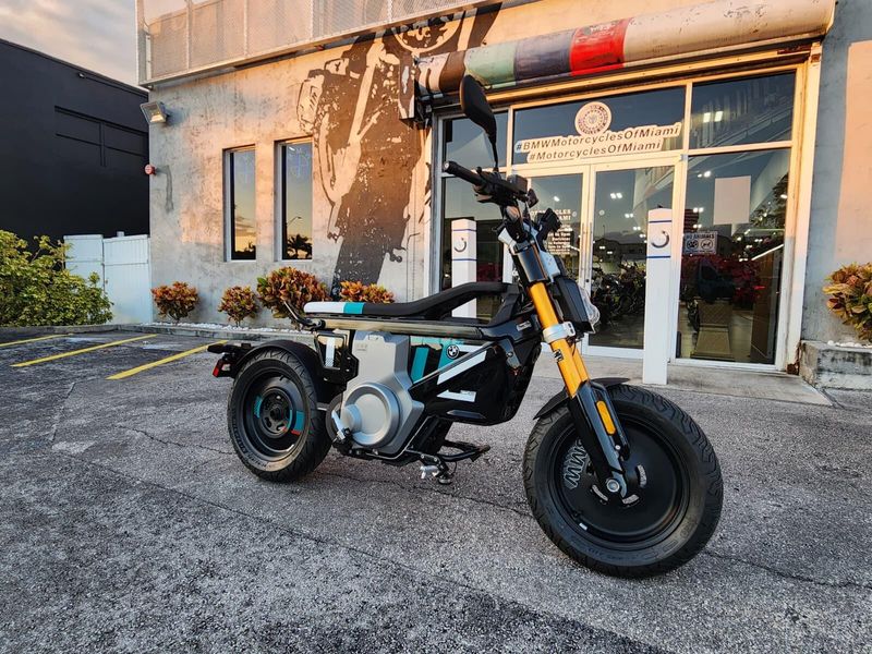 2024 BMW CE 02Image 10