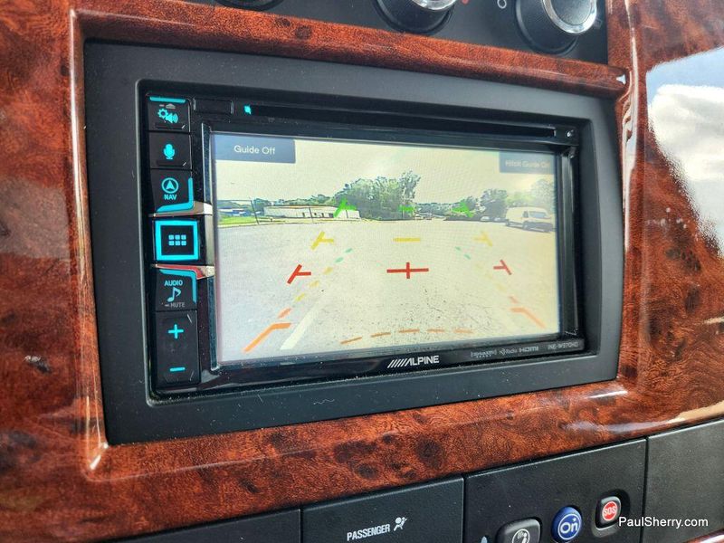 2022 Chevrolet Express Cargo Image 2