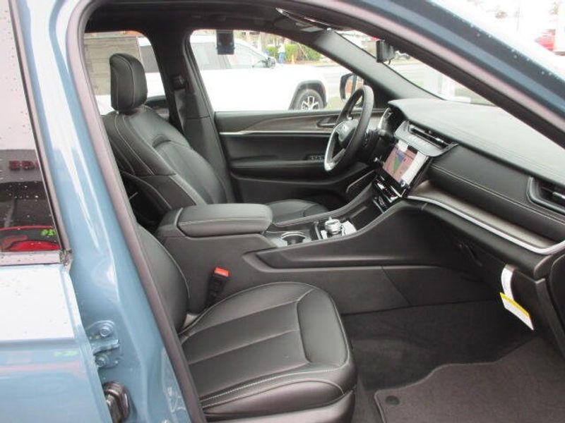 New 2026 Jeep Grand Cherokee Limited 4x4Image 27