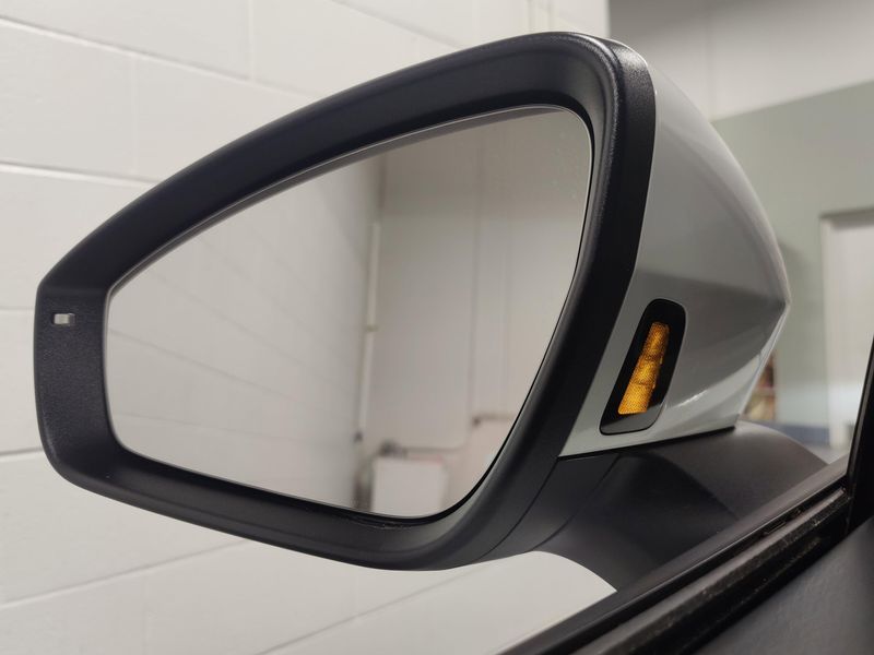 2023 Volkswagen ID.4 Image 7
