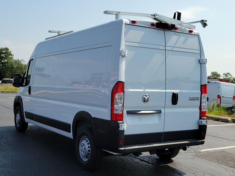 2024 Ram ProMaster 2500 photo 2