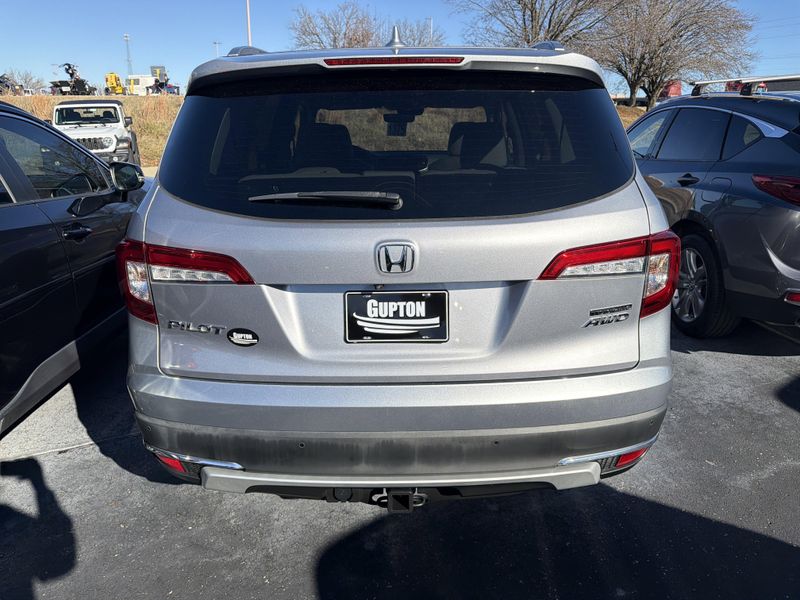 Used 2021 Honda Pilot Touring 7-PassengerImage 9