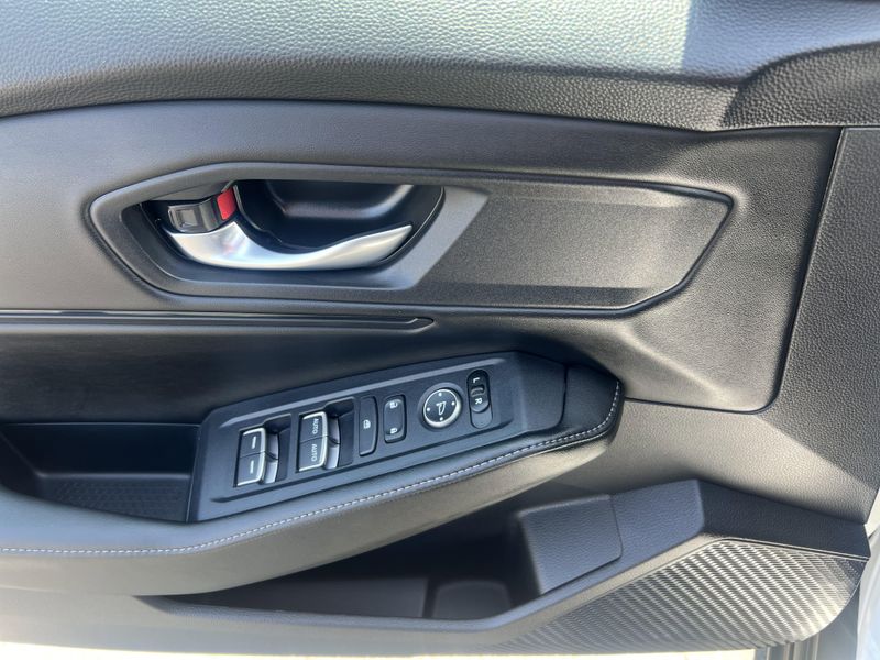 New 2025 Honda Accord Hybrid SportImage 6