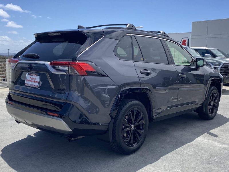 2024 Toyota RAV4 XSEImage 4