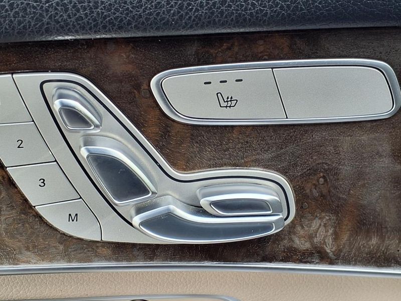 2018 Mercedes-Benz GLC 300 300Image 5
