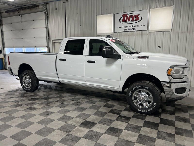 2024 RAM 2500 Tradesman Crew Cab 4x4 8