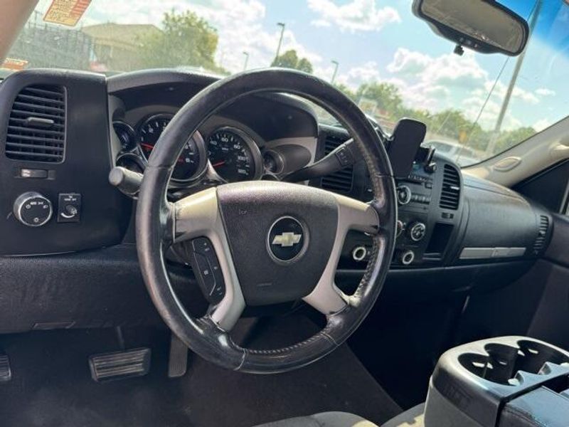Used 2009 Chevrolet Silverado 1500 LTImage 9