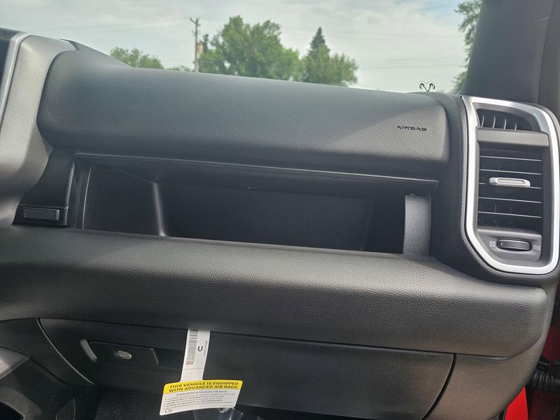 New 2025 RAM 1500 Big HornImage 17