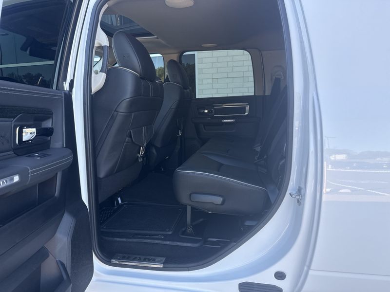 Used 2015 RAM 2500 Longhorn LimitedImage 12