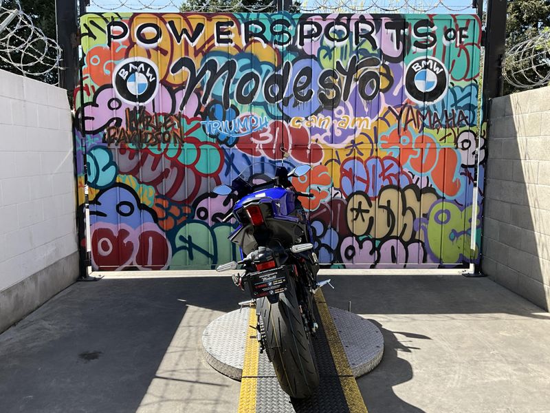 New 2027 Yamaha YZF-R9 Image 5