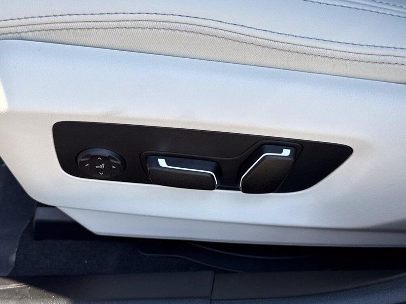 New 2027 BMW 5 Series 540i xDriveImage 18