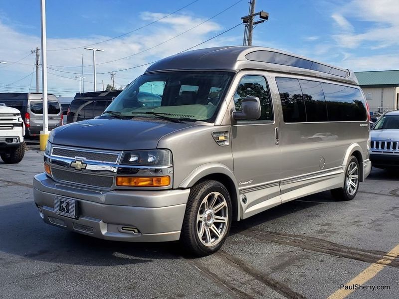 2018 Chevrolet Express 2500 Image 9