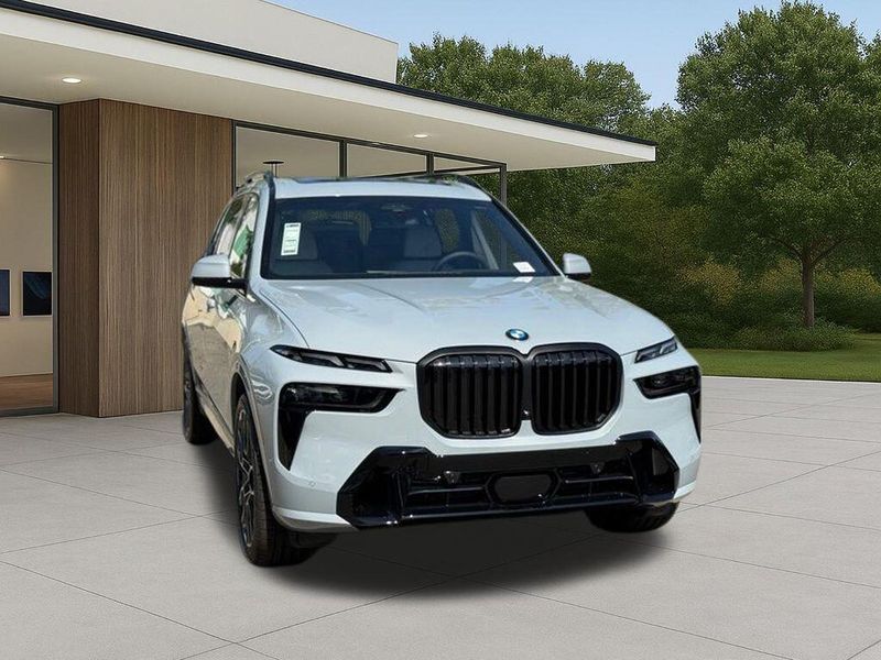 New 2026 BMW X7 xDrive40iImage 5
