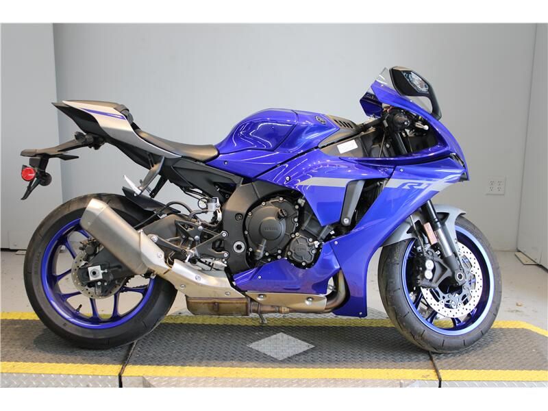 Used 2020 Yamaha YZFR1R1 Image 1