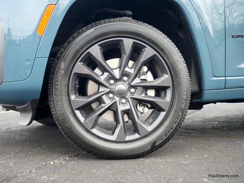 New 2026 Jeep Grand Cherokee L Limited Reserve 4x4