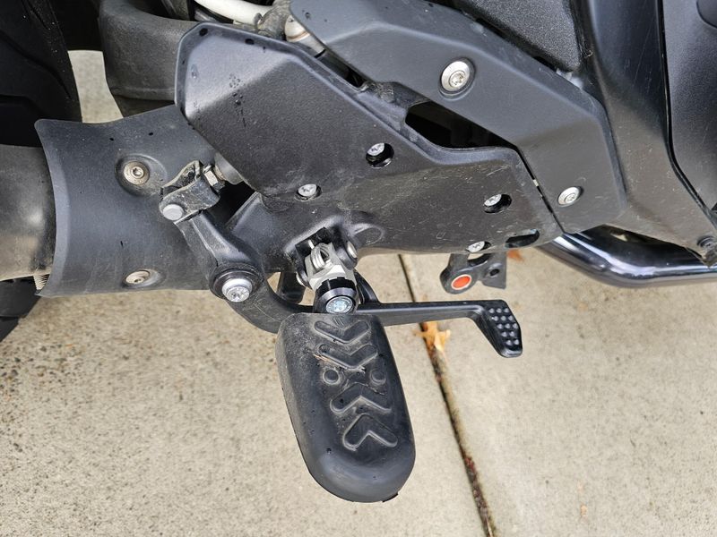 2026 BMW R 1300 RS - BLACK STORM METALLIC - TRIPLE BLACK