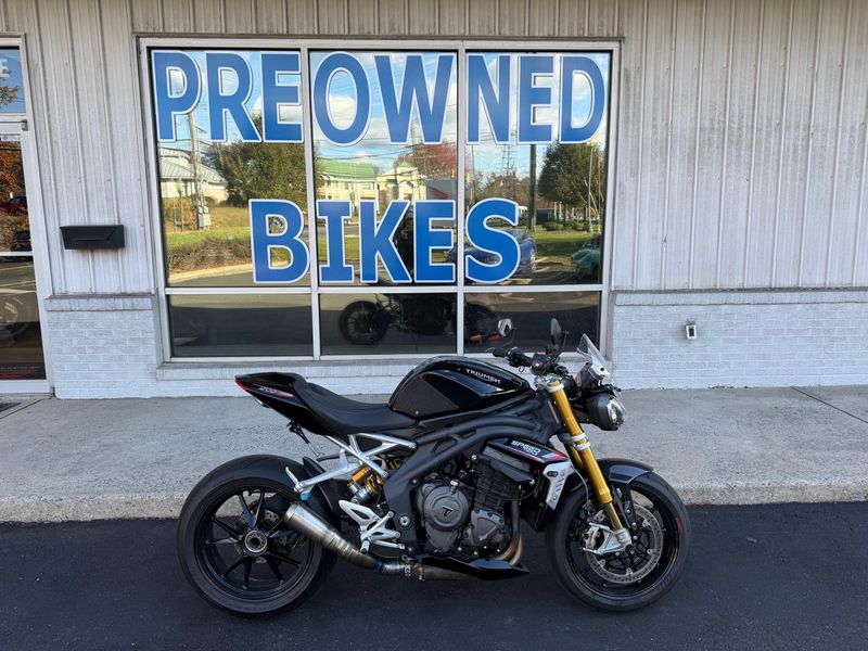 2022 Triumph Speed Triple 1200 RSImage 1
