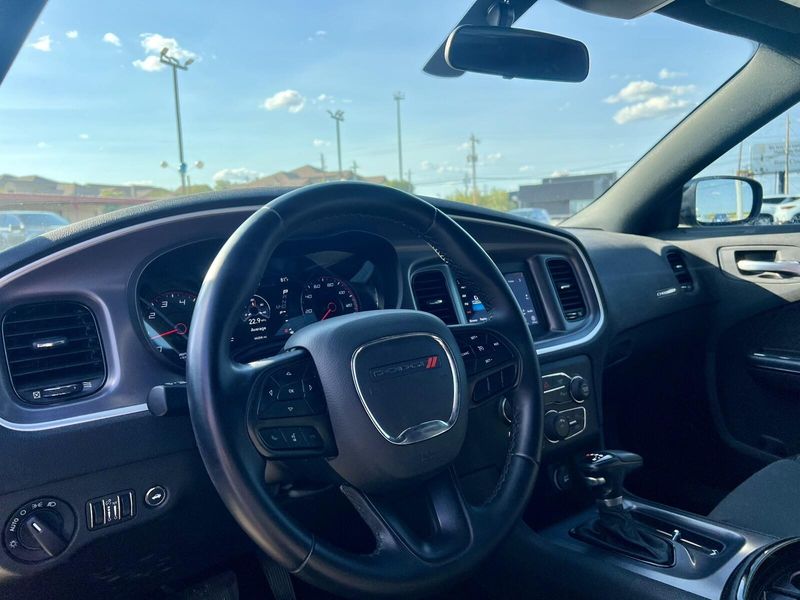 2020 Dodge Charger SXT photo 5