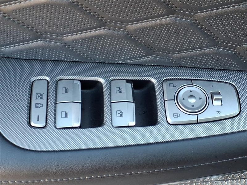 Used 2020 Hyundai Palisade LimitedImage 16