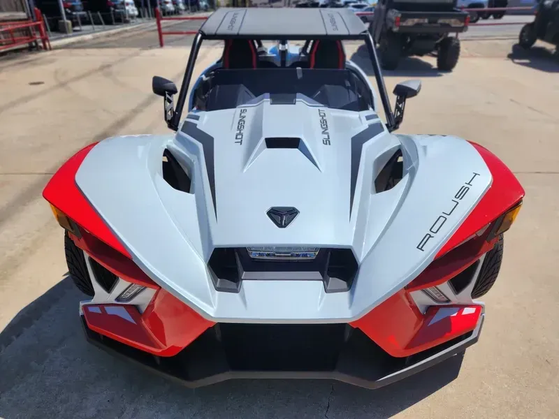 2024 Polaris SLINGSHOT ROUSH EDITION AUTODRIVE RACETRACK REDImage 6