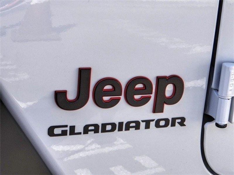 2022 Jeep Gladiator Mojave 4x4Image 20