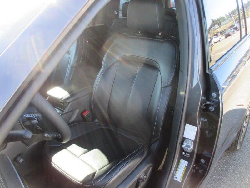 Used 2024 Jeep Grand Cherokee L LimitedImage 14
