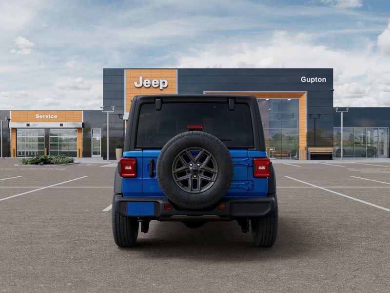 New 2026 Jeep Wrangler 4-door Sport SImage 33