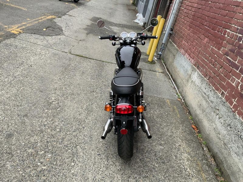 2025 Triumph Bonneville T120